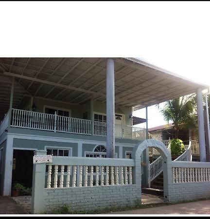 Cooper'S Inn Utila Ngoại thất bức ảnh