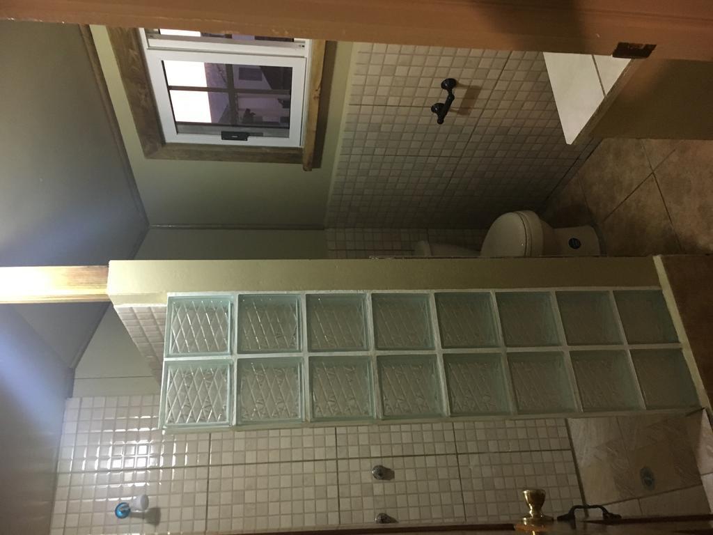 Cooper'S Inn Utila Ngoại thất bức ảnh