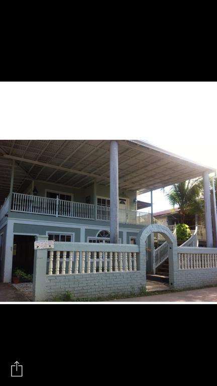Cooper'S Inn Utila Ngoại thất bức ảnh