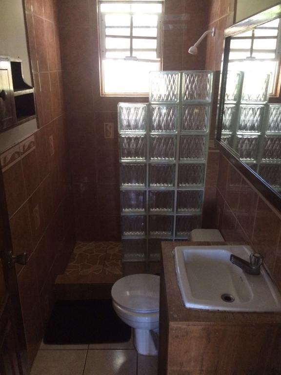 Cooper'S Inn Utila Ngoại thất bức ảnh